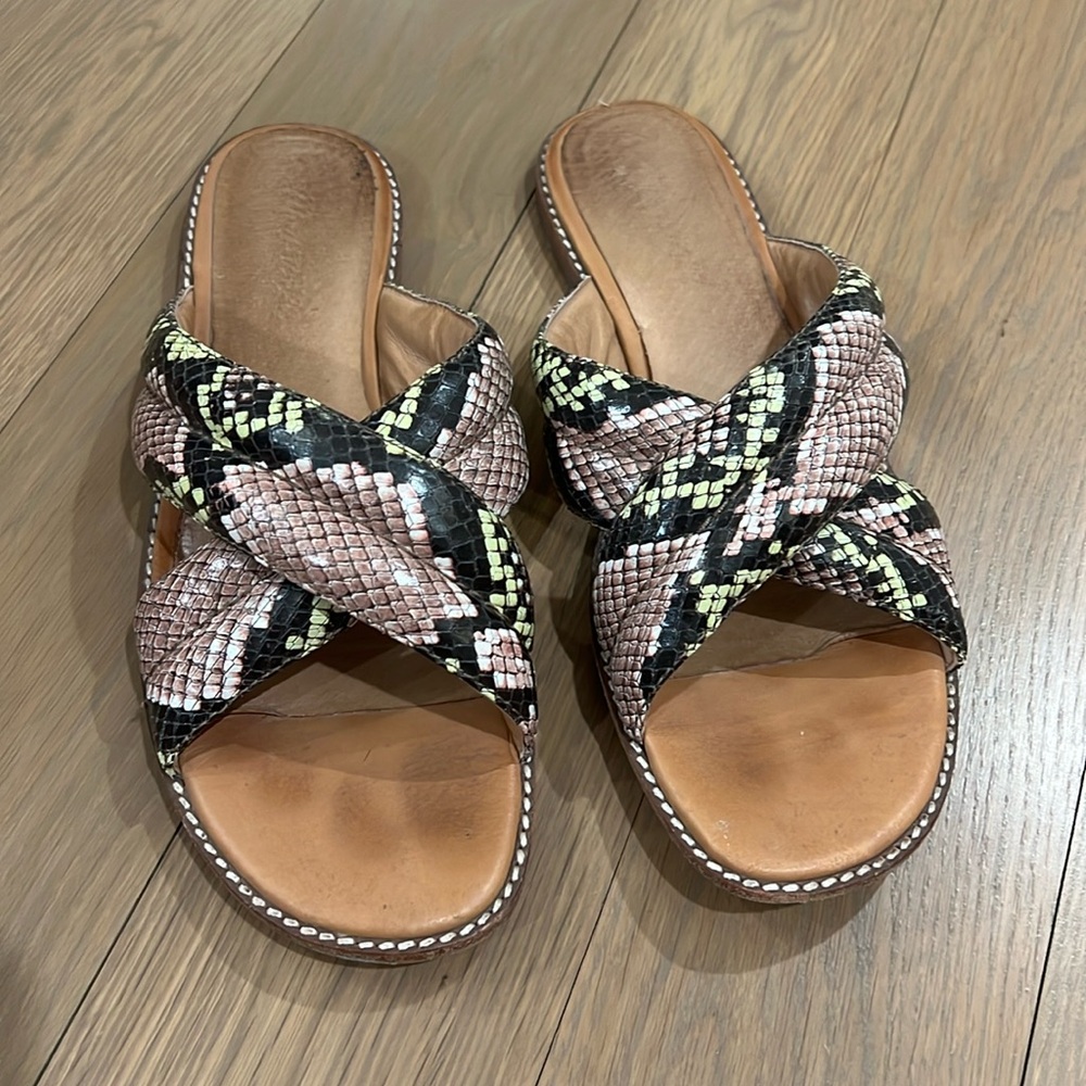 Madewell flat sandals size 9